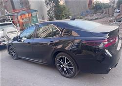 تۆیۆتا کامری